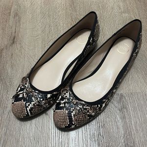 BRAND NEW “1901” leather flats - Size 9M